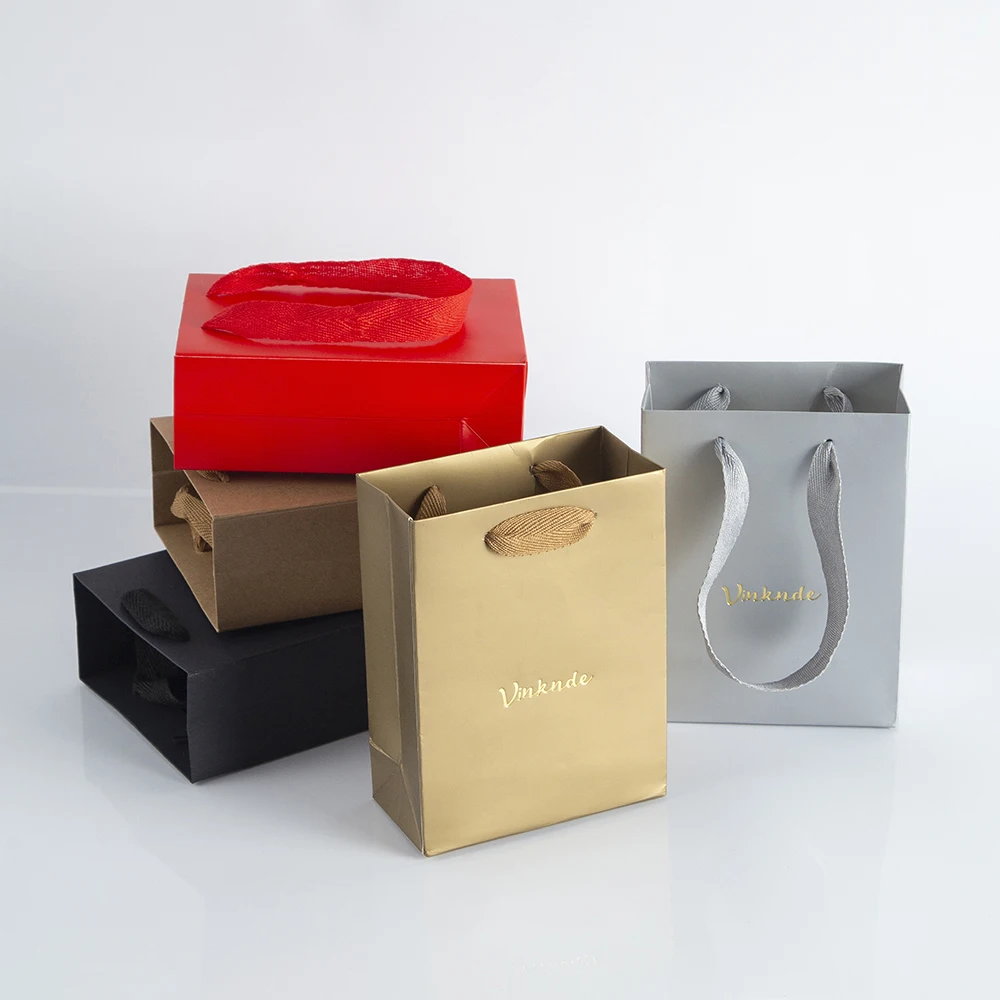 50pcs Custom Logo Festival Gift Kraft Paper Tote Bag Shopping clothes Bags DIY Candy Color Black white Paper Bag with Handles