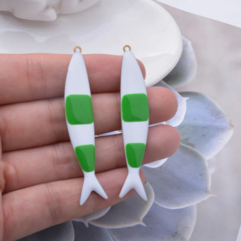 2 Stück Neue Design-Kupfer-Anhänger mit beidseitiger Emaille in Fischform für Halsketten, Taschen, Ohrringe, Anhänger, DIY-Schmuckzubehör – Detail 6