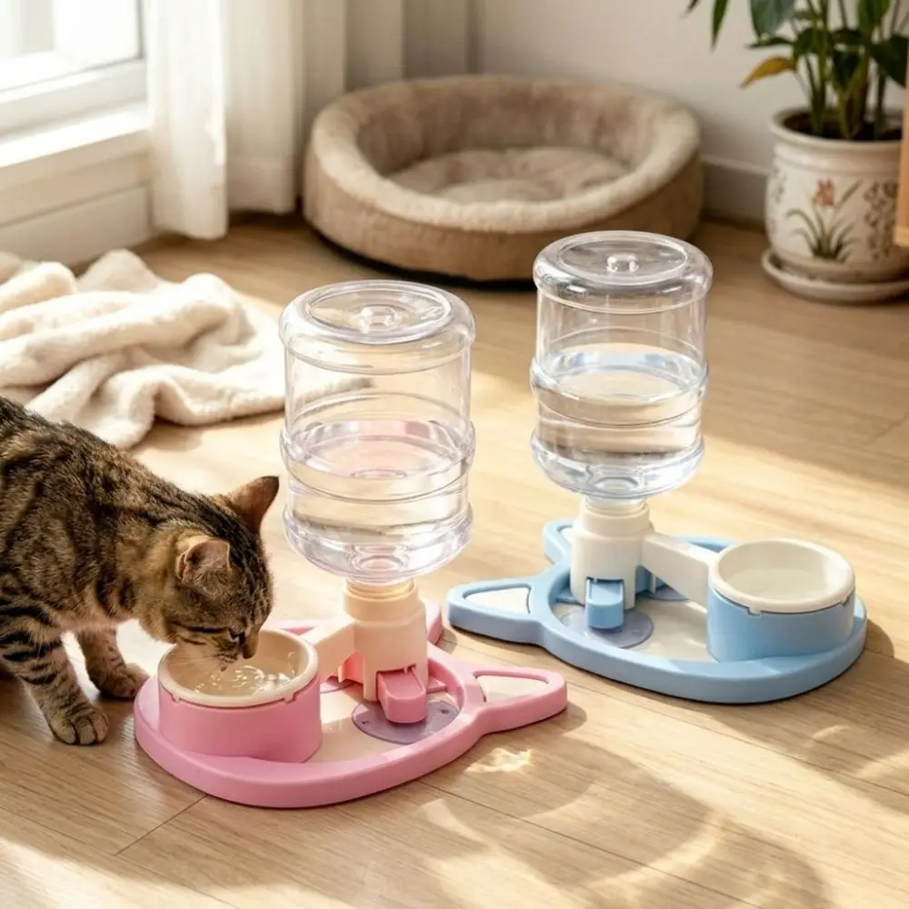 Anti-Wet Mouth Gravity Cat Water Dispenser Gravity Refill Prevent Black Chin Cat Auto Water Bowl Non-Slip Suction Cup Base
