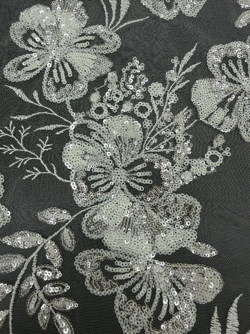 スパンコール付き刺繍レーストリム、ウェディングドレス、子供服、テーブルクロス、カーテン、ペットアクセサリーに最適