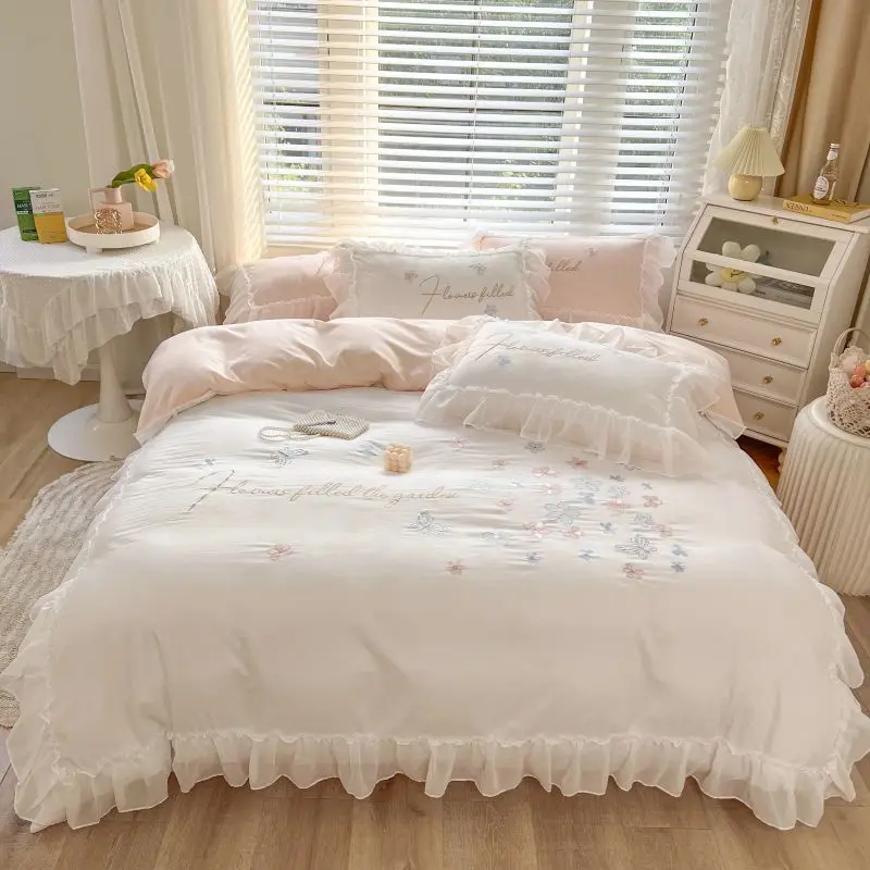 

Chiffon Lace Bedding Set Beige European Butterfly Flower Embroidery Ruffles Duvet Cover Bed Sheet Pillowcases Home Textile