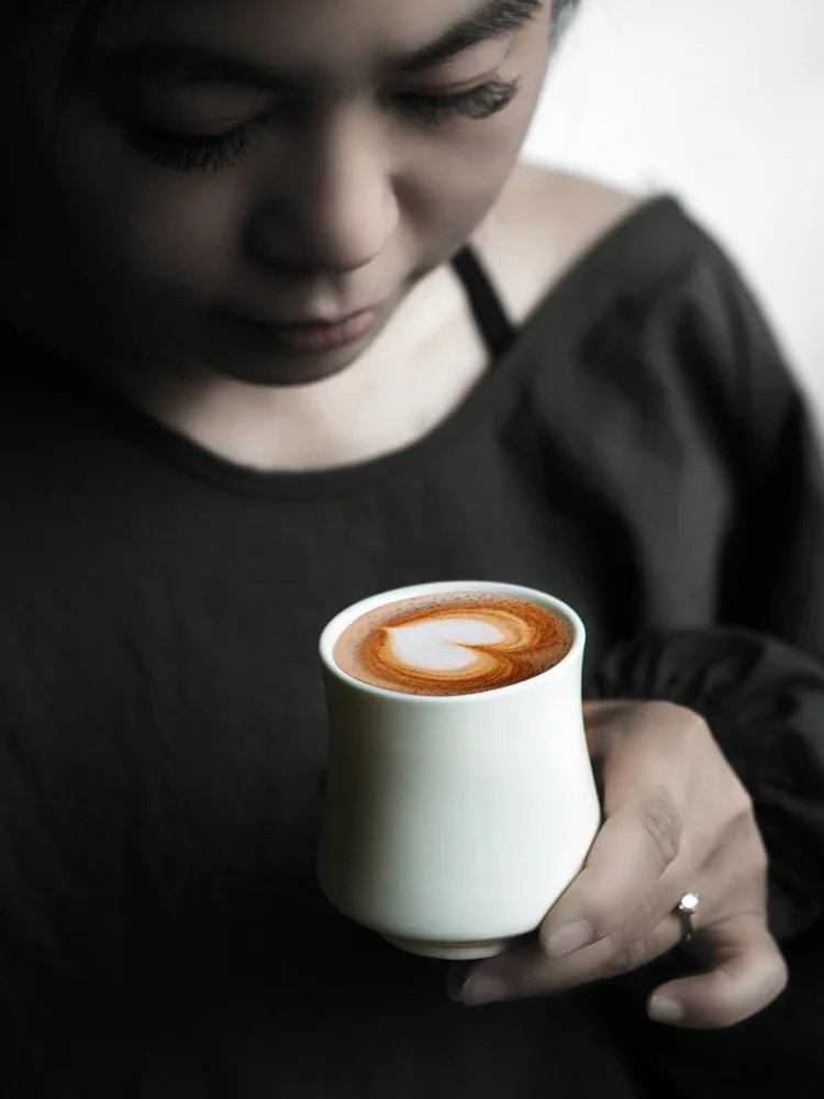 High-End Ceramic Coffee Cup Scented Waist Hand-Poured Sharing Tasting Cup Pig Mouth Australian White Cup Nordic Style