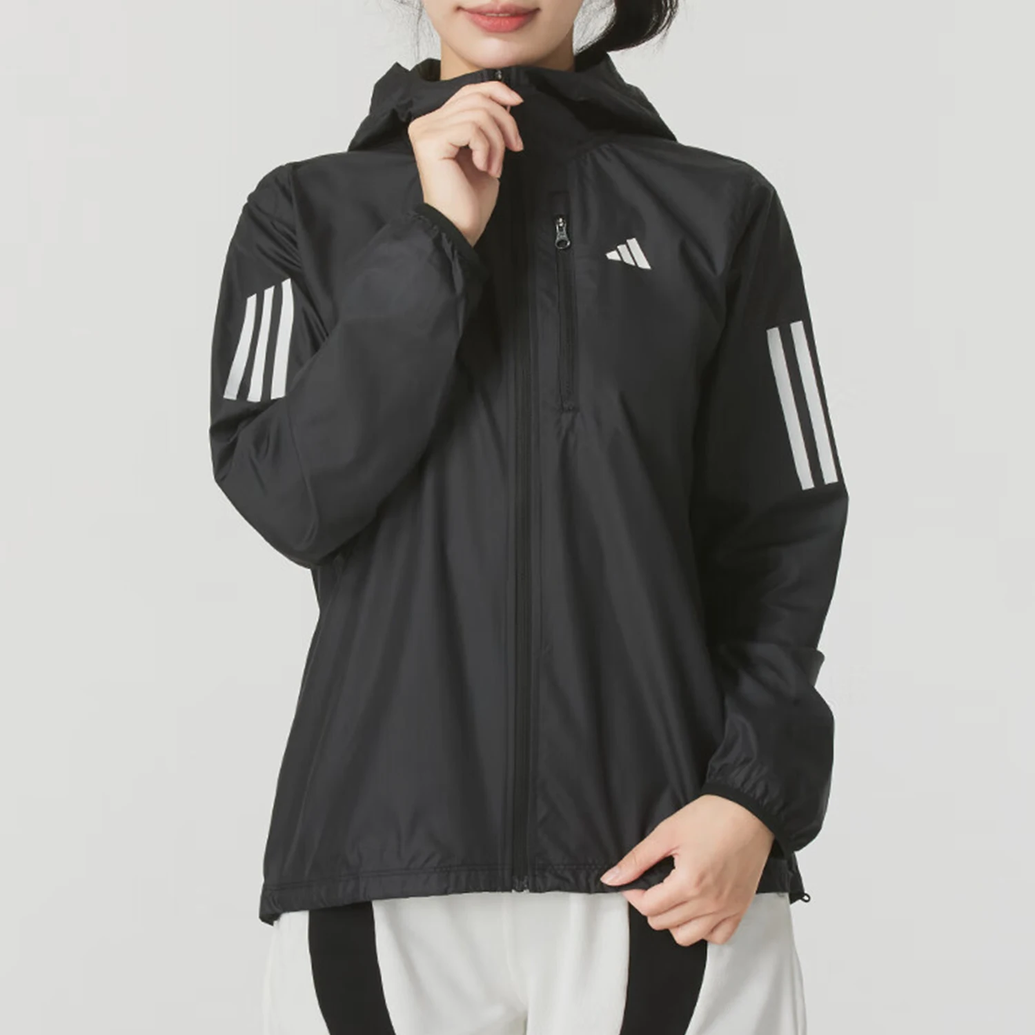 

Adidas genuine 2024 New Women's Woven Hooded Jacket IN1576