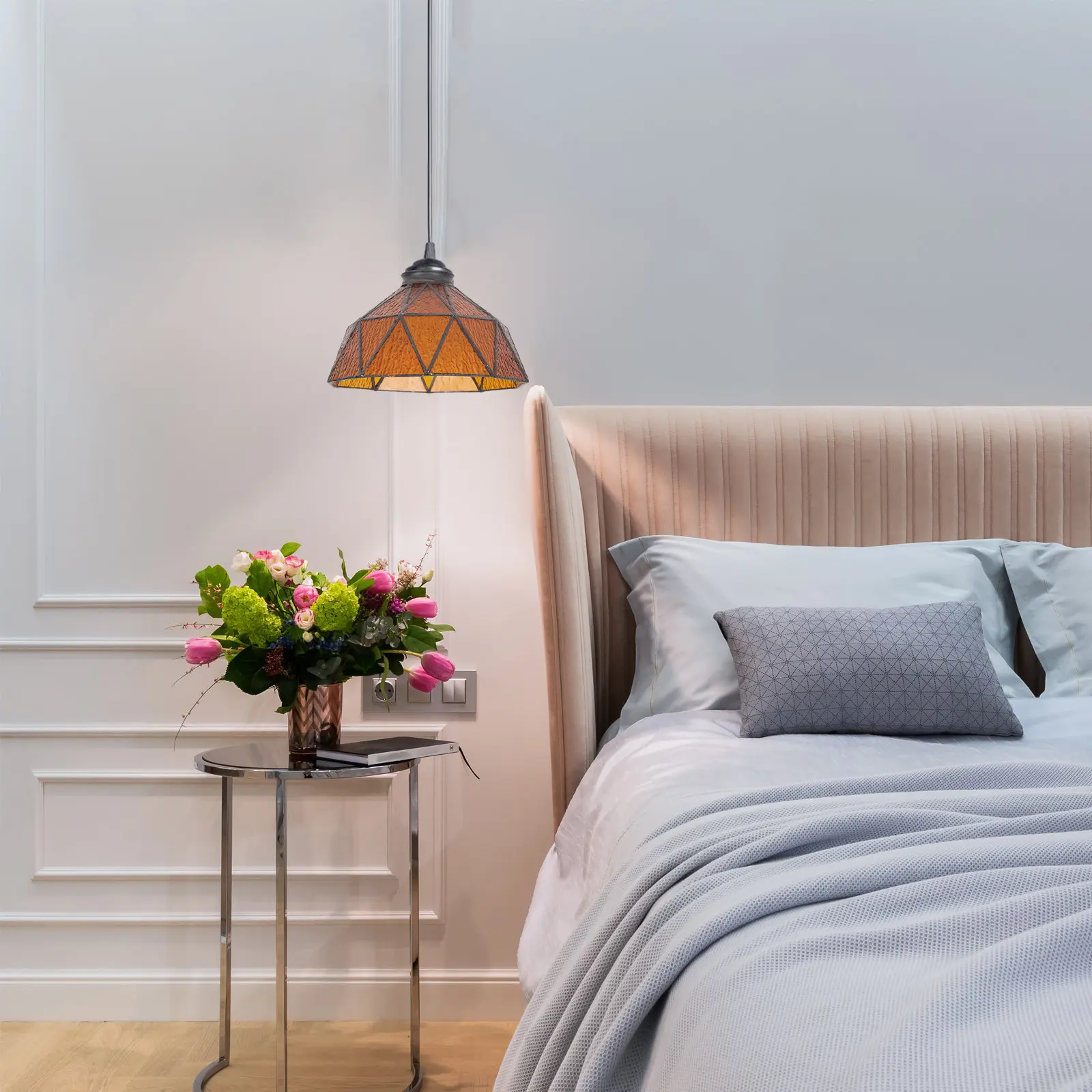 

Vintage Style Glass Pendant Light Shade Replacement Lampshade for Bare Bulb Hanging Lamp Elegant Textured Light Bulb Cage Guard