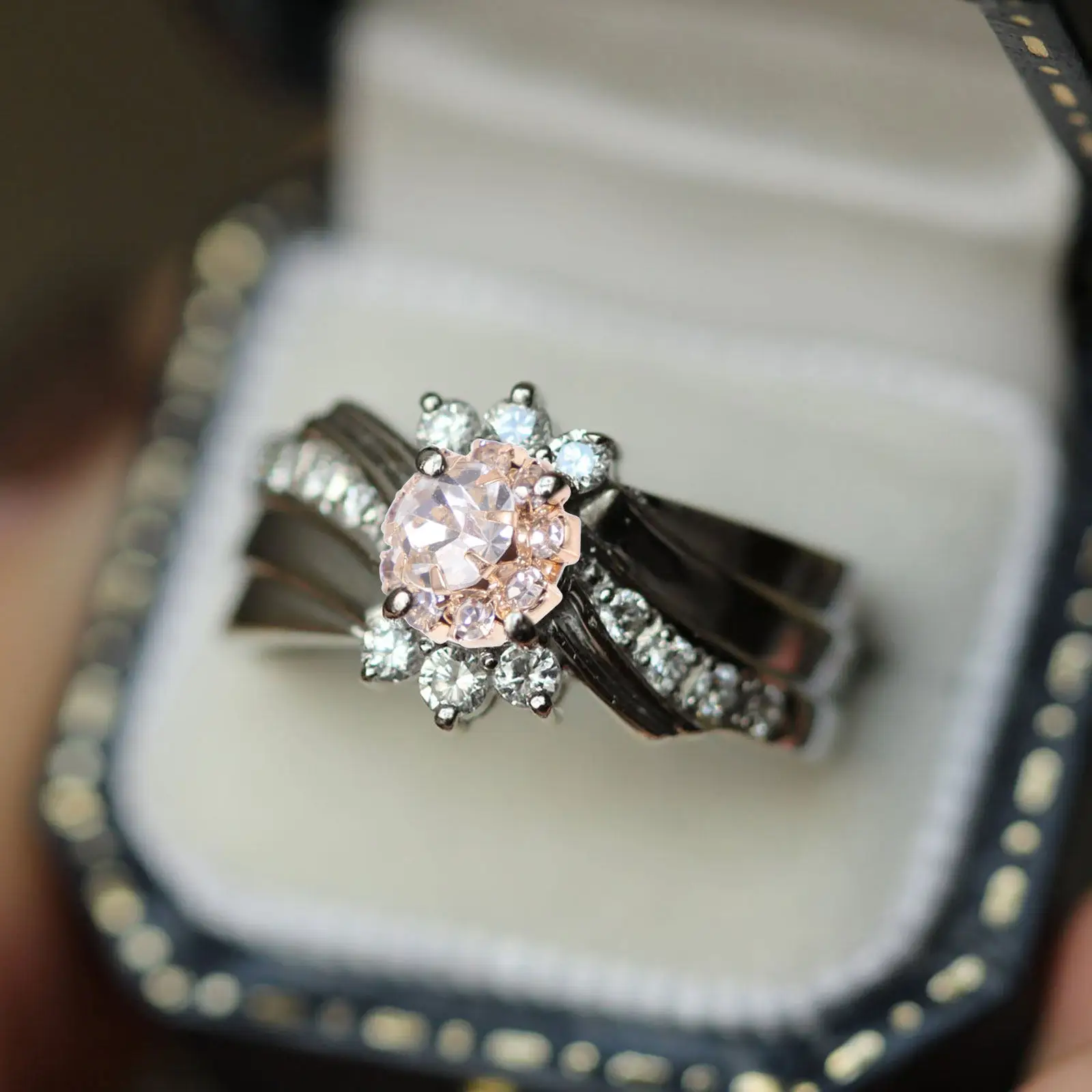 

100Pcs Rhinestone Flower Alloy Buttons Decorative Metal Charms Clothes Button Charms DIY Dress Accessories Rhinestone Buttons