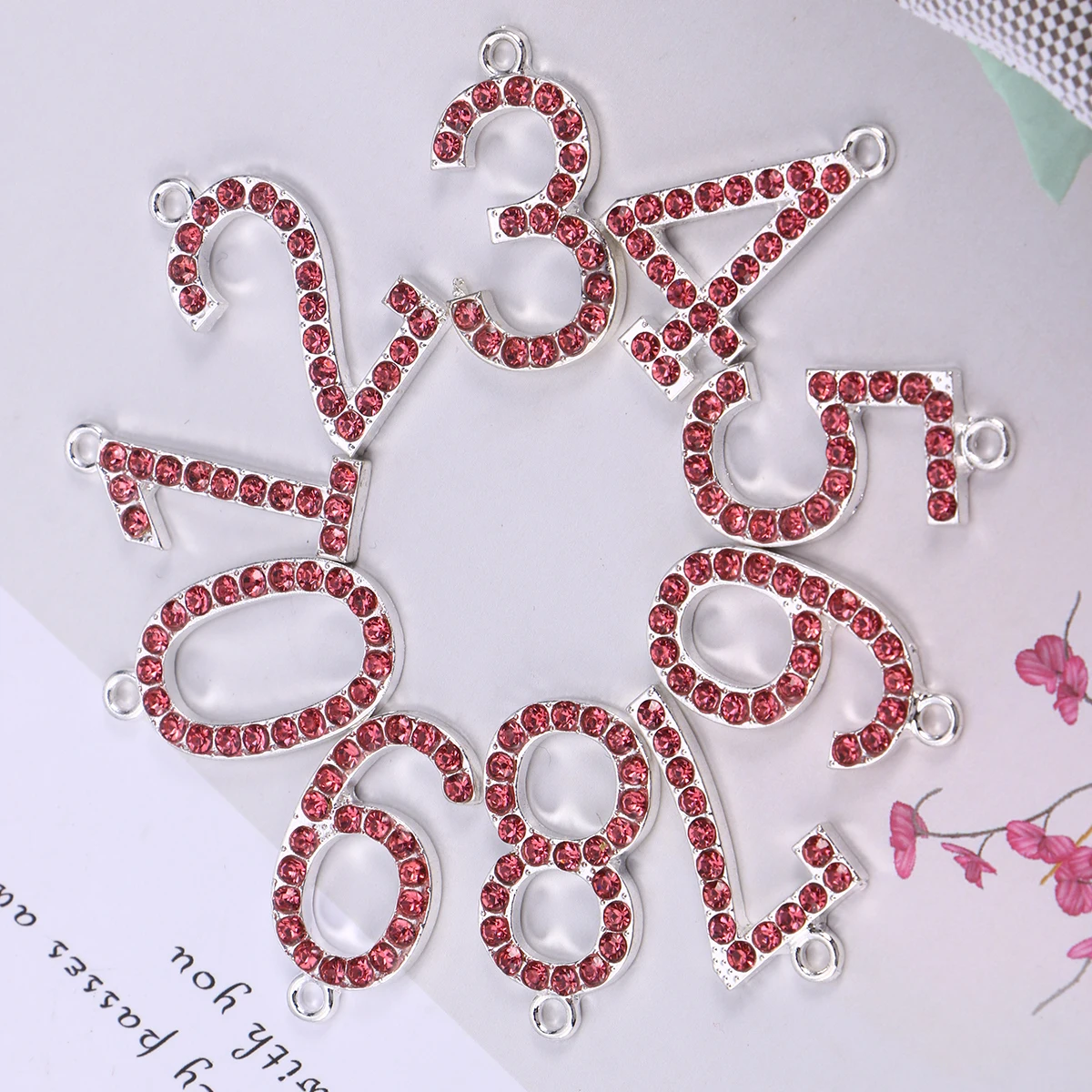 

10pcs Birthday Crown Numbers 0-9 Alloy Rhinestone Decor Replaceable Age Number Pendant Party Accessory Gift Anti-Allergic Nickel