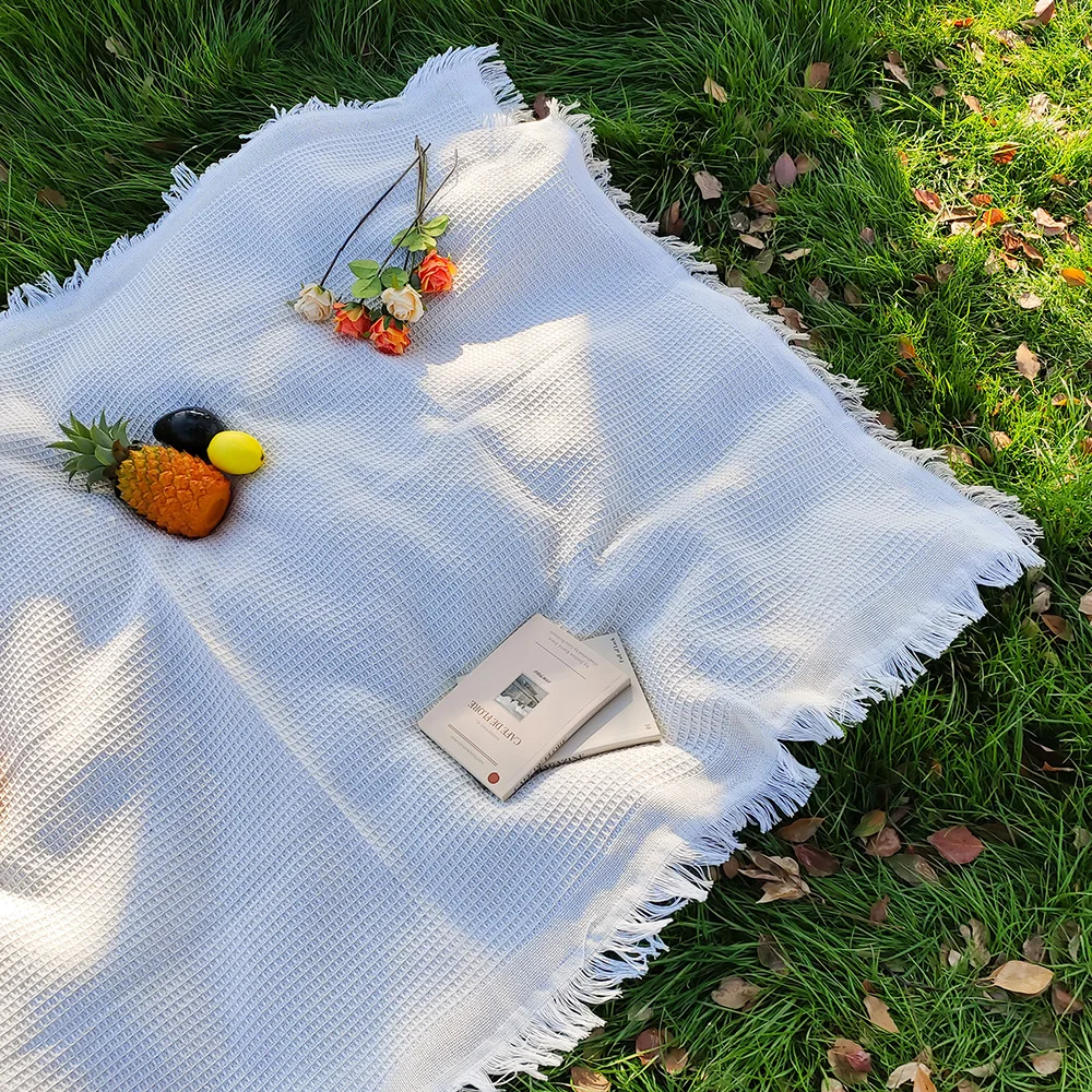 Cotton blend Portable Mat Picnic Mat with Tassel for Outdoor Camping Dustproof Tablecloth Mat Soft Sofa Blankets Camping Parts