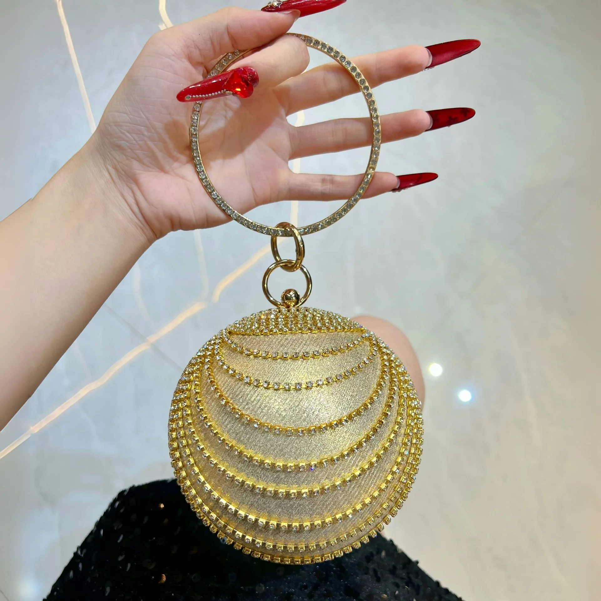 

2025 Luxury Diamond Evening Bags For Women Round Shape Shoulder Crossbody Bags Rhinestones Chain Party Wedding Clutch