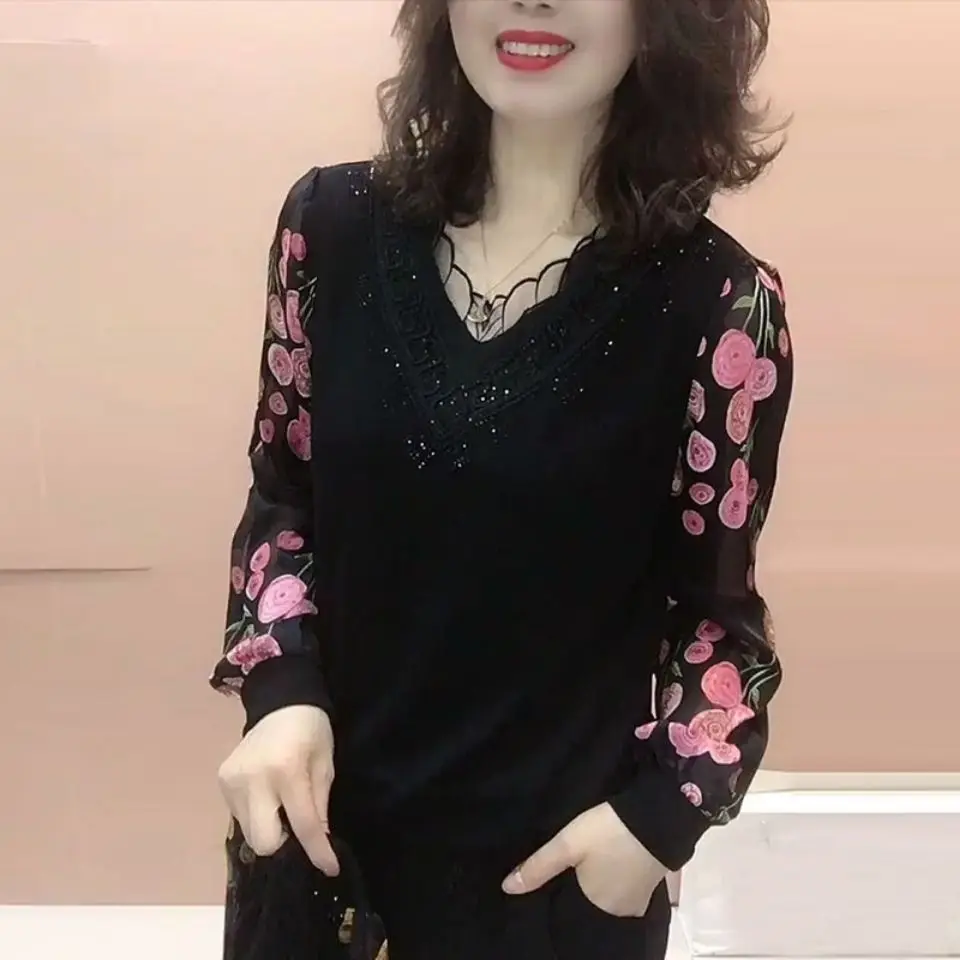 Spring Summer Women Elegant V-Neck T-Shirt Fashion Female Clothing Mesh Long Sleeve Patchwork Lace Casual Chic Floral Thin Tops