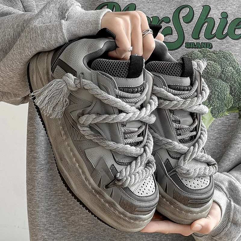 

Women Shoes Men Vintage Dirty White Punk Skateboard Shoes Unisex Fashion Sneakers Couples Outdoor Sports Casual Thick Sole Shoe