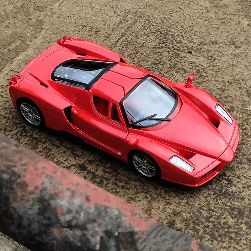 Modelo de Carro Esportivo ENZO em Liga Metálica 1:24, Veículo de Corrida em Metal Fundido, Modelo de Carro Super Veículo de Alta Simulação com Som e Luz, Brinquedo Infantil, Presente