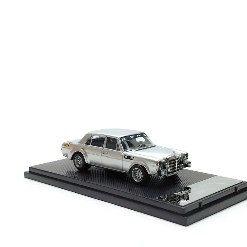 Liberty Alloy 1:64 Scale 300SEL Model Car Toys Gifts Collection Adult Souvenir Decoration Static Display