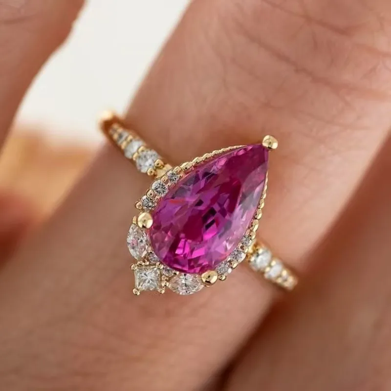 

Attractive Gold Color Inlaid with White Red Stone Gold Rings Waterdrop Fashion Party Engagement Wedding Rings for Women Jewelry