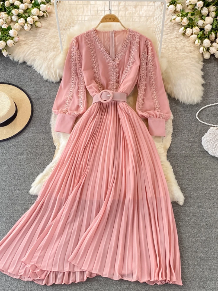 

New Women Vintage Pleated Dress Spring Autumn V Neck Puff Sleeve French Dresses Ladies Elegant A Line Embroidery Party Dress