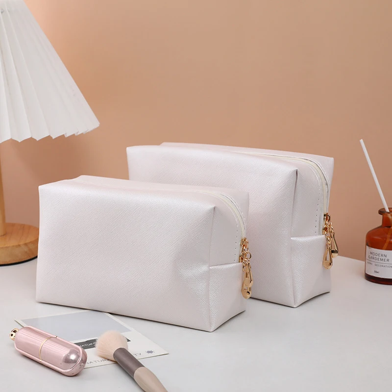 

Вместительная косметичка для женщин, портативный дорожный органайзер для косметики, водонепроницаемые мешки для хранения туалетных принадлежностей, чехол для макияжа