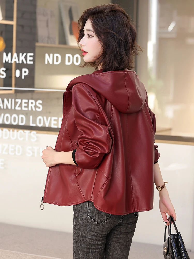 

Весна 2025: Женская повседневная кожаная куртка в корейском стиле, свободного кроя, на молнии, с капюшоном, из овчины, с карманом для сумки