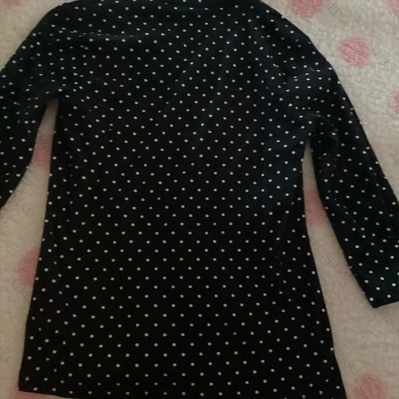 Y2K かわいい水玉模様の音符プリント女性の薄い長袖ヴィンテージ原宿エモガールズストリートヒップホップパンクスリムトップス