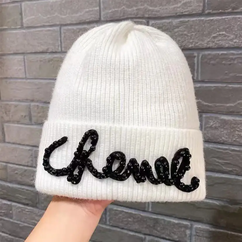 قبعة اللؤلؤ أرنب الشعر الدافئة متماسكة قبعة المرأة المألوف الشتاء الباردة قبعة زيادة وإطالة مزدوجة مطوية حواف قبعة