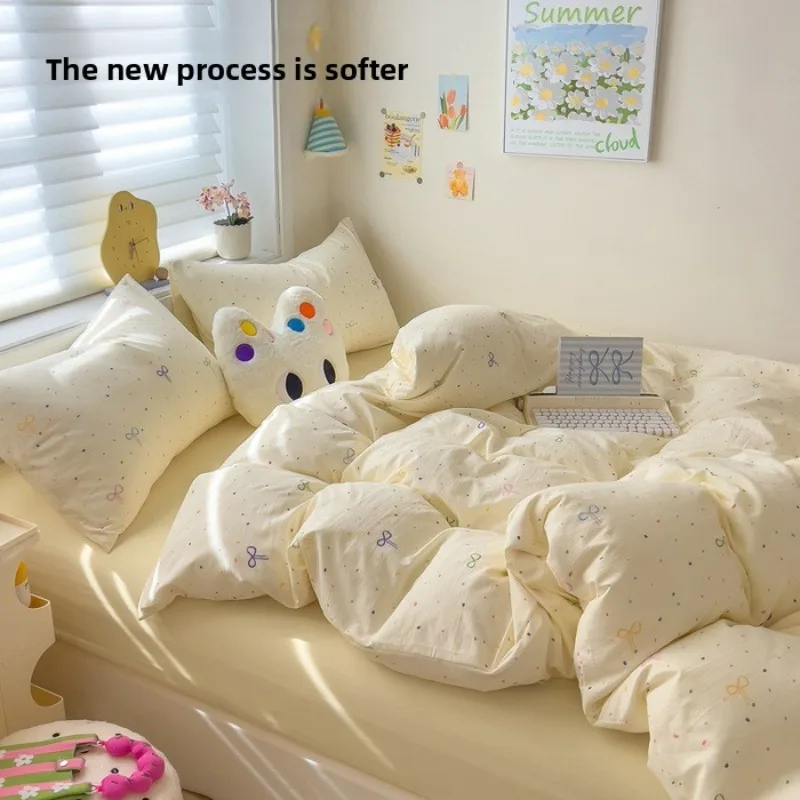 

A-class cotton wash set, four-piece set with double-layered gauze bedsheet, duvet cover, and bed skirt, suitable for all seasons