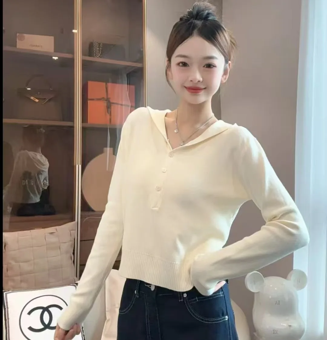 เสื้อสเวตเตอร์ถักแฟชั่นผู้หญิงทรงสลิมลำลองแบบสั้นมีฮู้ดเสื้อพูลโอเวอร์