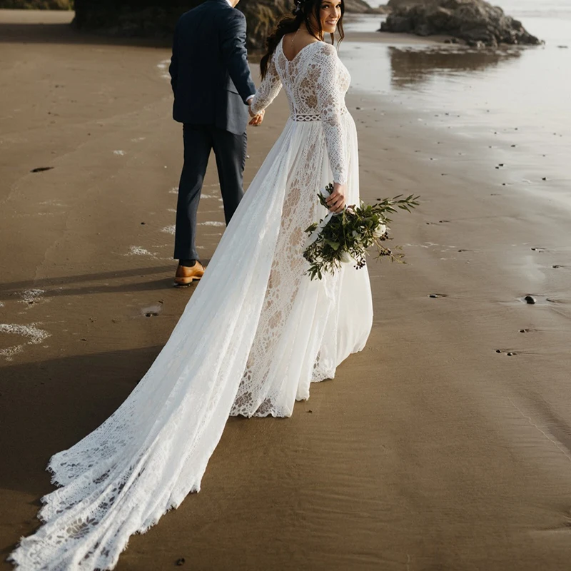 Plus Size Beach Wedding Dress 2023 With Long Sleeve Seaside Boho Lace Wedding Dresses V Neck Flowy Bohemian Bride Dress Hippie