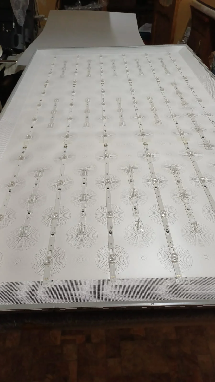 

LED strip for UE75CU7100K UE75AU7170U UE75TU7100U UE75TU8002K UE75TU7500U UE75TU7000K LM41-00915A LM41-00916A LM41-00917A