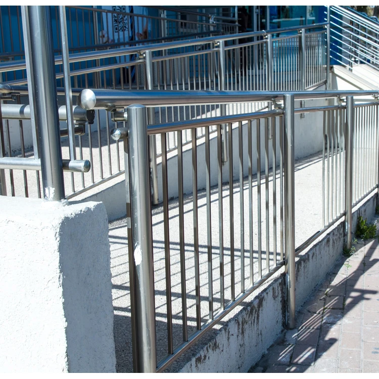 맞춤형 스테인리스 발코니 난간 고품질 실내외 현대적 안전 난간 및 손잡이