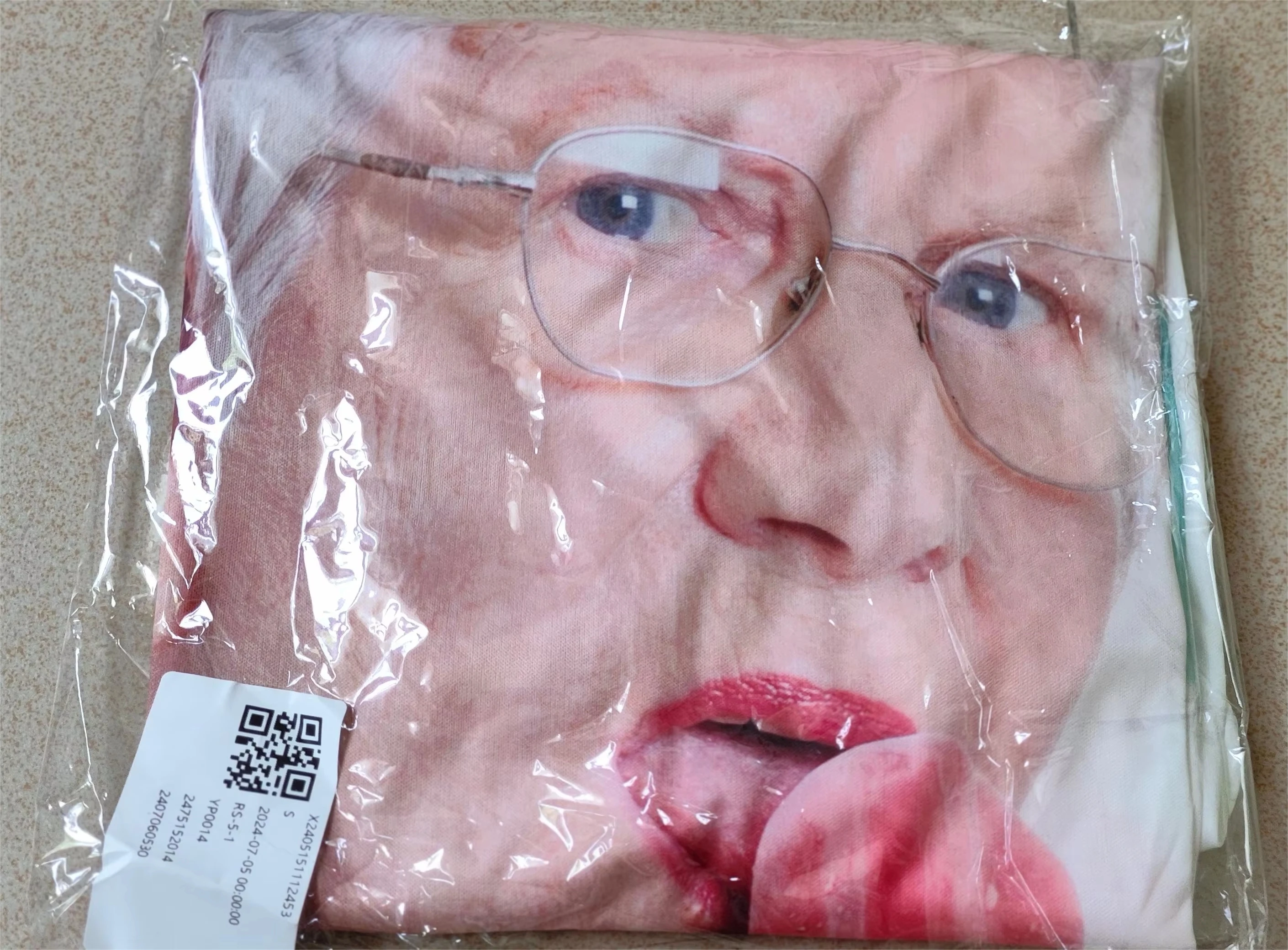 Fun Ice Cream Men T-shirt Senior Women Licking Popsicle 3d Print Tshirt Kawaii Grandma Fun Popsicle Short Sleeve T shirt TOP TEE