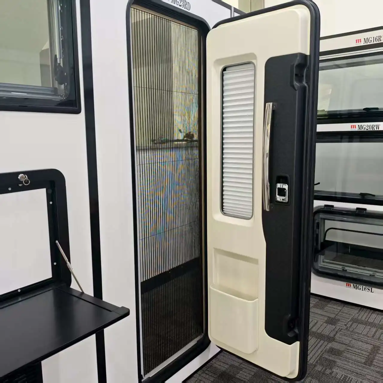 Manufacturer Direct RV Screen Door Trash Bin Integrated Clipped Installation Kits Included 620x1850mm