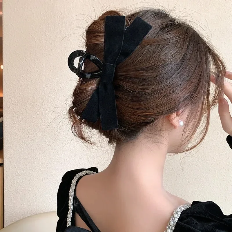 Black White Bowknot Hair Claw Big Satin Bow Hair Clips Vintage Baroque Satin Crab Hairpins for Elegant Women Hair Accessories