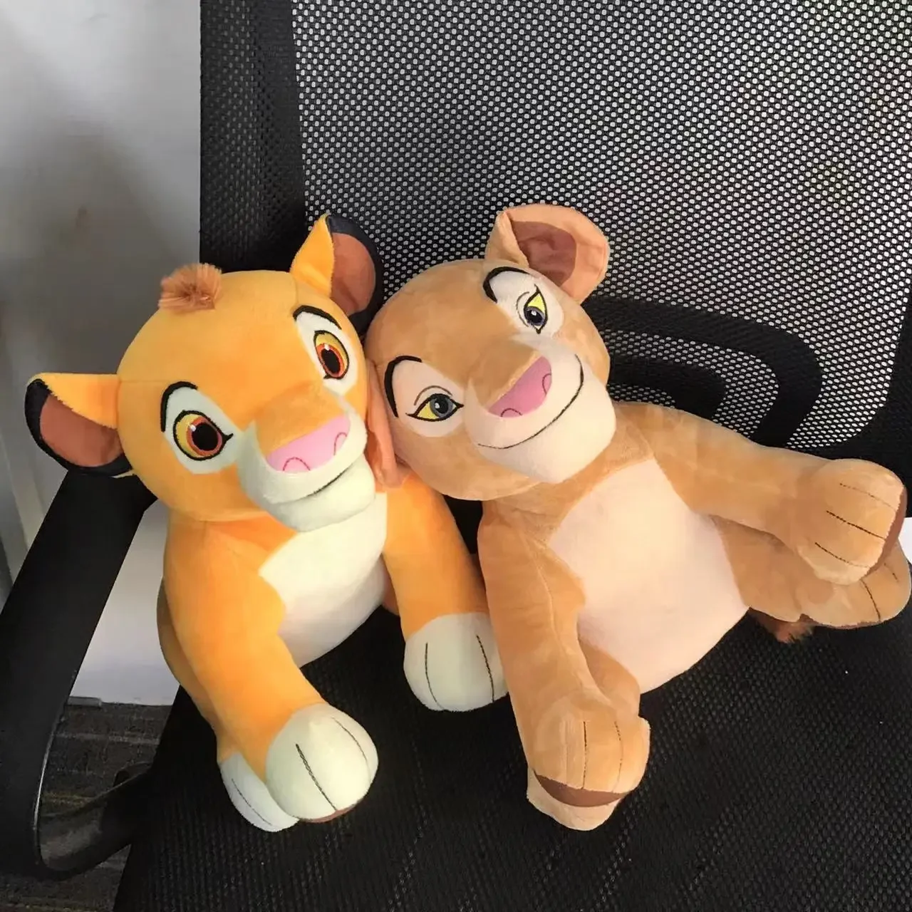 VIP Disney Cartoon 30cm The Lion King Simba Stuffed plush toy Young Simba baby lion Animals Soft cotton doll kids birthday Gifts