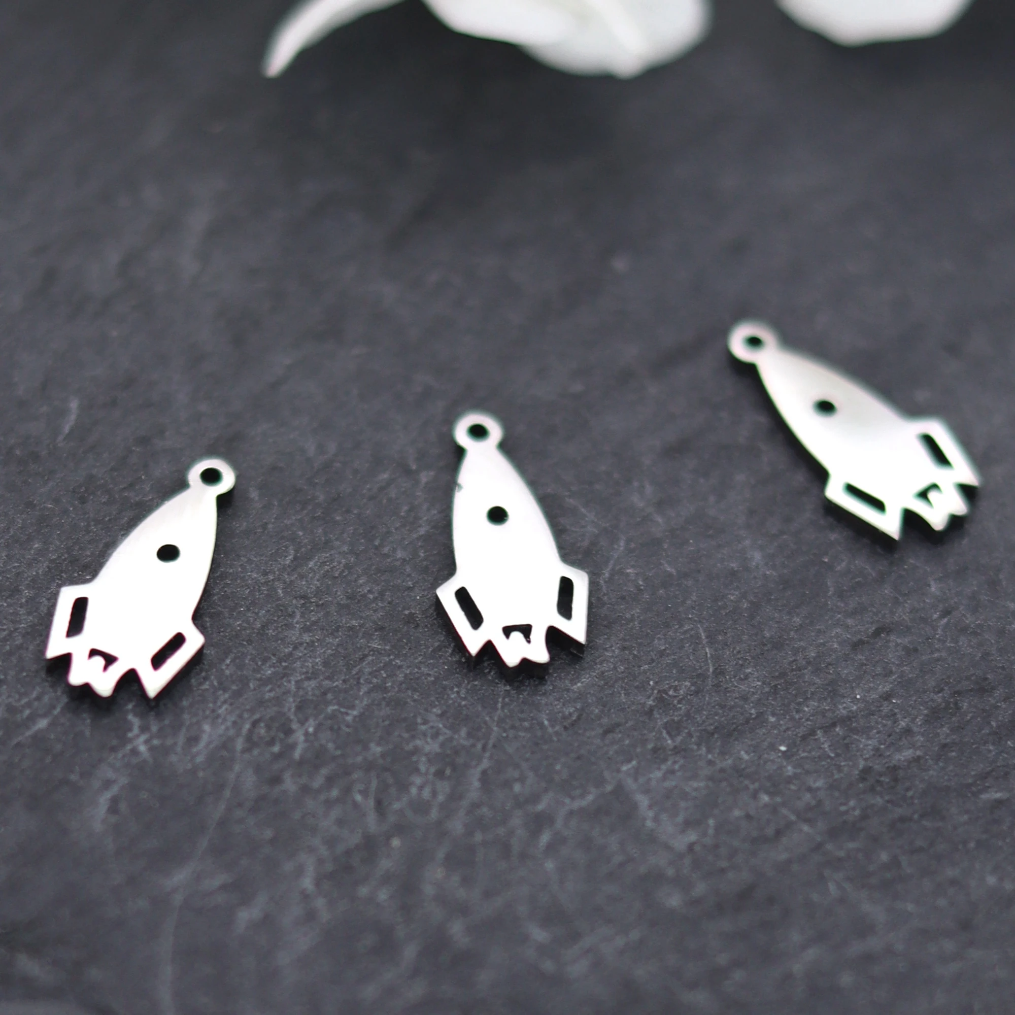 3pcs Space Rocket Charms for Jewelry Findings Small Spaceship Charms Pendants DIY Necklaces Earrings Handmade Crafting