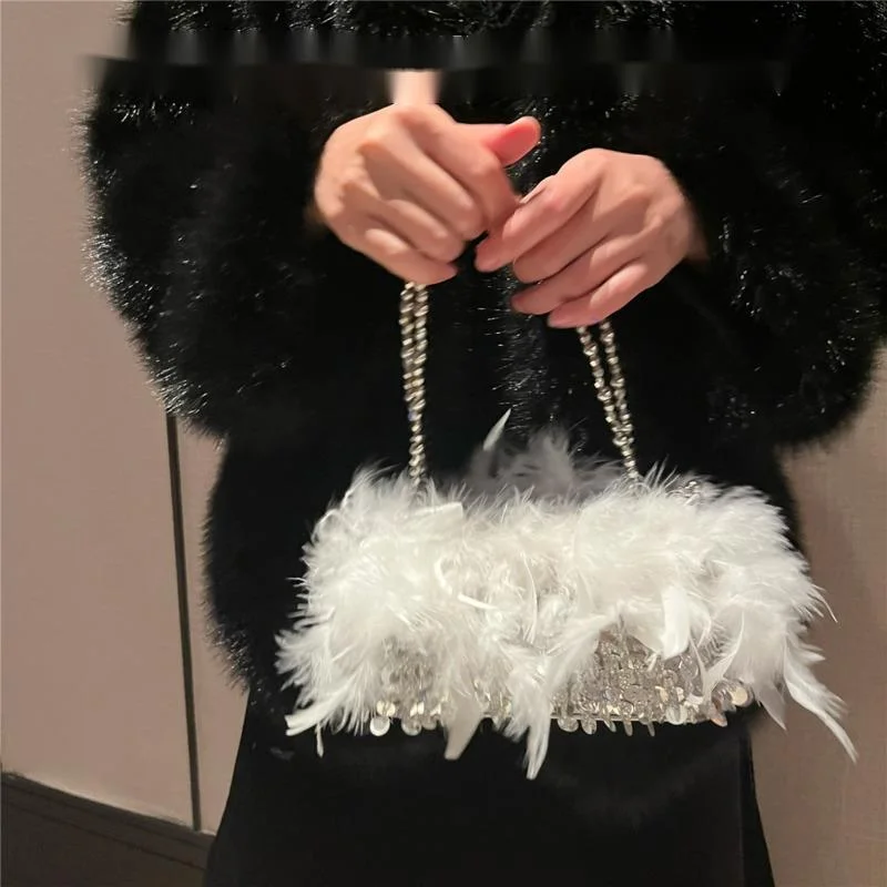 New Feathers Chain Shoulder Bag Hard-Surface Elegant Clutches Women Evening Party Purse Handle Clutch Bag Ladies Banquet Purse