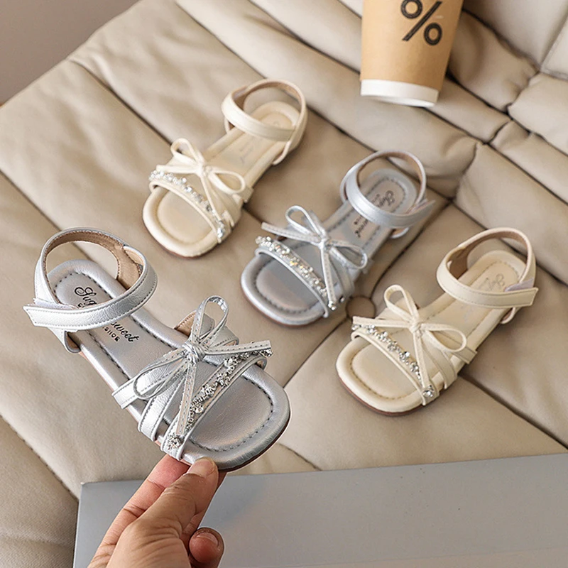 

Children's Sandals 2025 Summer New Fashion Rhinestone Bow Girls' Princess Shoes Soft Bottom Anti Slip Baby Casual Beach Shoes