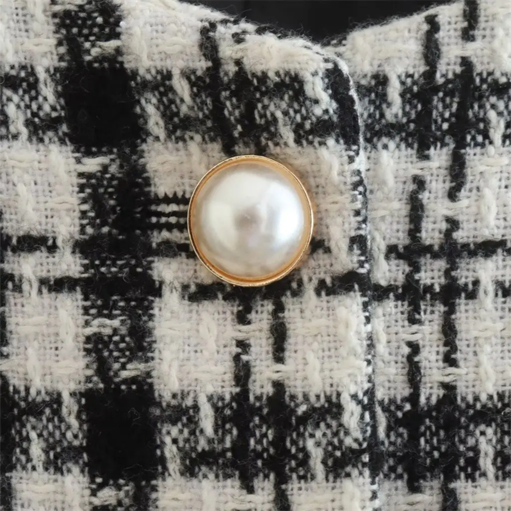

Women's Pearl Button Decorated Woolen Short Top Jacket Autumn European American Style Fashion Za Export