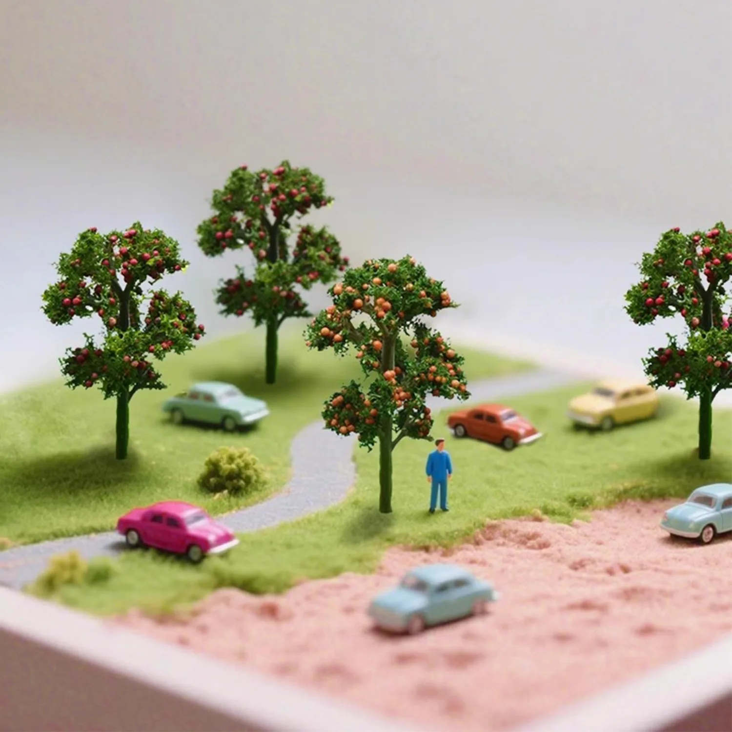 Zestaw 10 mini drzewek do dioramy krajobrazowej, 5-7 cm, plastikowe drzewka jabłoni i pomarańczowe drzewka owocowe do modeli kolejowych, majsterkowania, modeli architektonicznych.