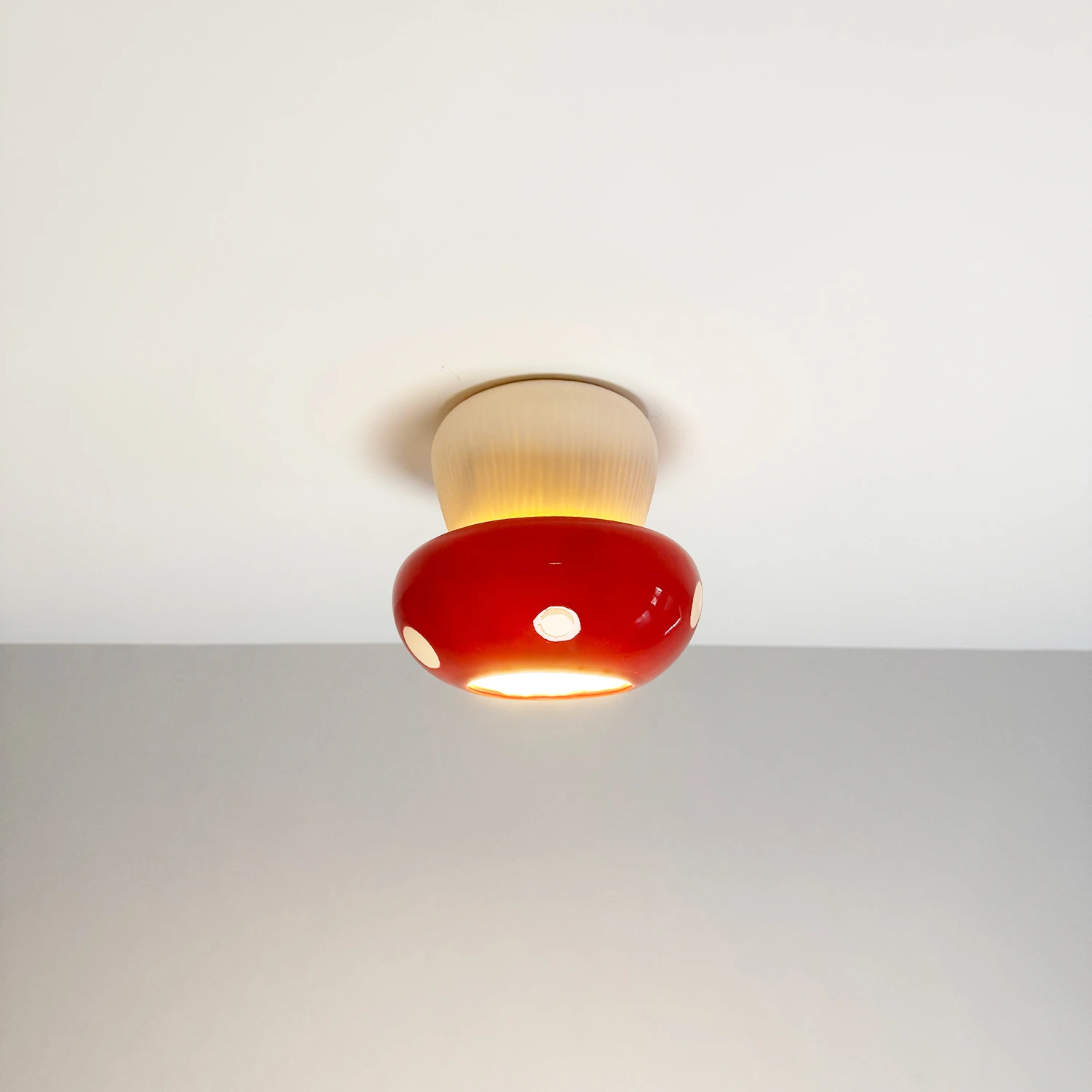 

Creative Mushroom Ceramic Embedded Spotlight Cafe Children's Room Personalized Downlight Aisle Entrance Light Art Downlight