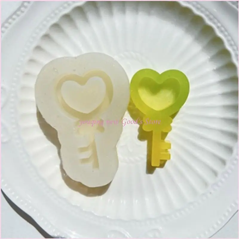 57QA الرمال المتحركة الراتنج قالب القلب الراتنج الفن شاكر قالب الحب سيليكون قالب جوفاء الايبوكسي قلادة قالب للإبداع على شكل قلب