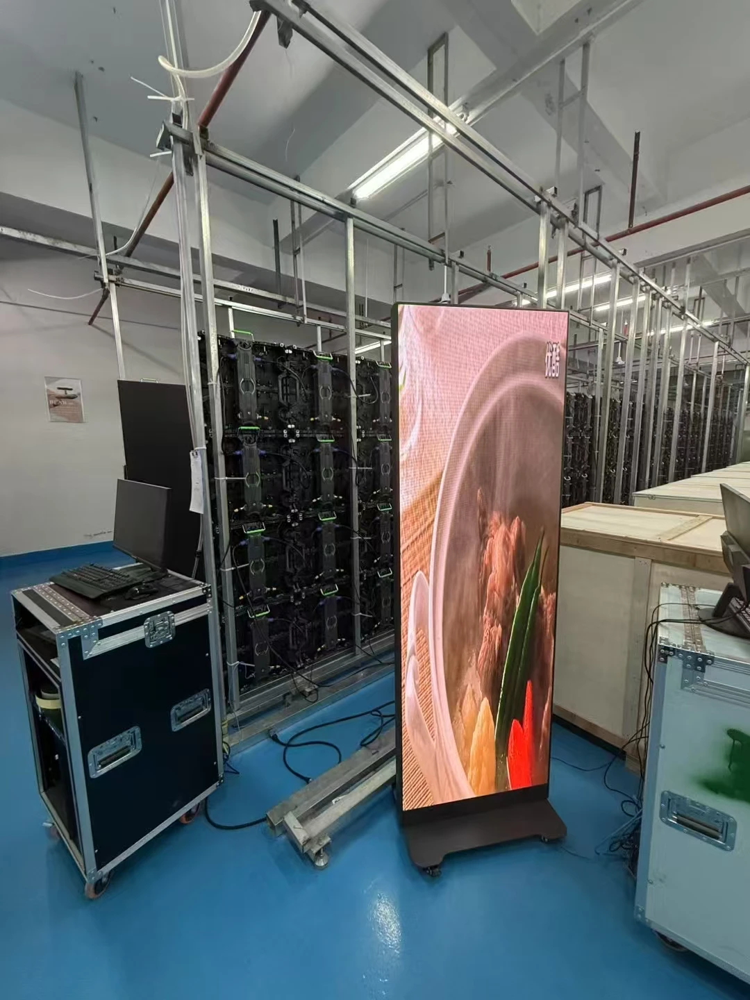 Indoor Digital Poster Display Device Premium Advertising Screen for Digital Signage