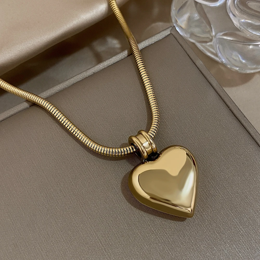 Vintage Love Hear Stainless Steel Pendant Necklaces Trendy Layered Snake Bone Thick Chain Choker Necklaces for Women Girl