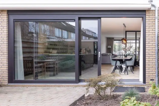 Modern Sliding Door for Patio Balcony Exterior Metal Accordion Door Tempered Glass Custom-Made Thermal Break Aluminum Doors 6