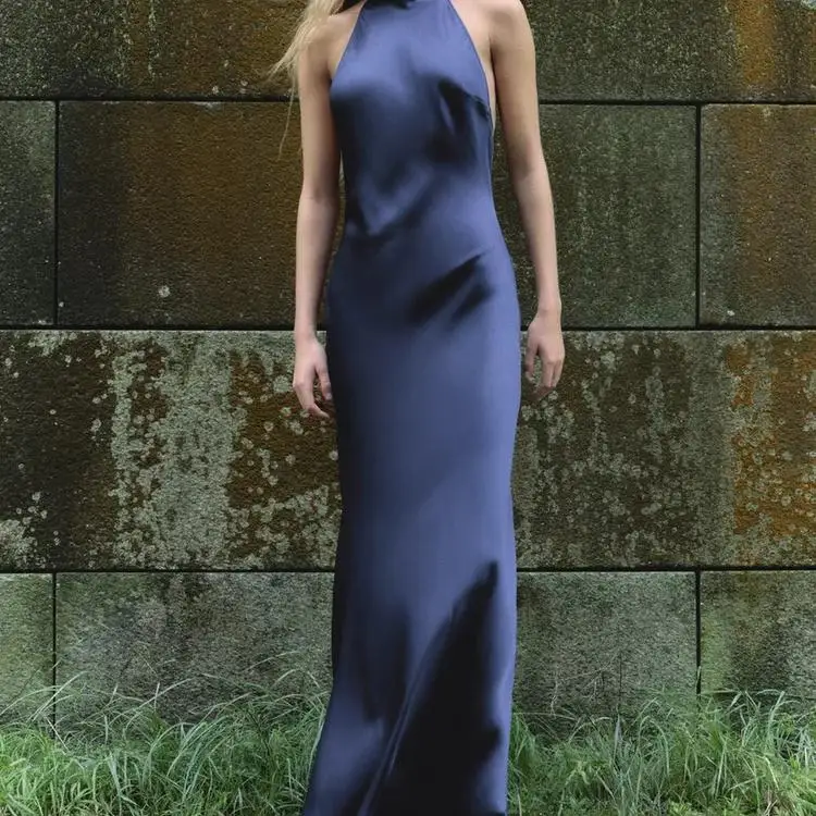 봄 신상 스타일 민소매 A라인 이브닝 드레스 홀터넥 실크 새틴 롱 드레스 하프 하이 칼라 원피스 여성 드레스