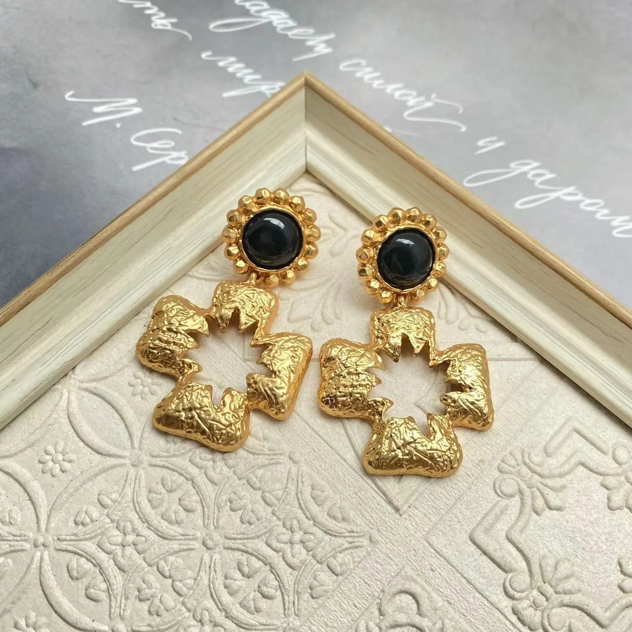 Vintage Earrings for Women Hollow Black Gold Relief Sunflower Dangle Earrings Cross Pendant Earring Elegant Medieval Jewelry