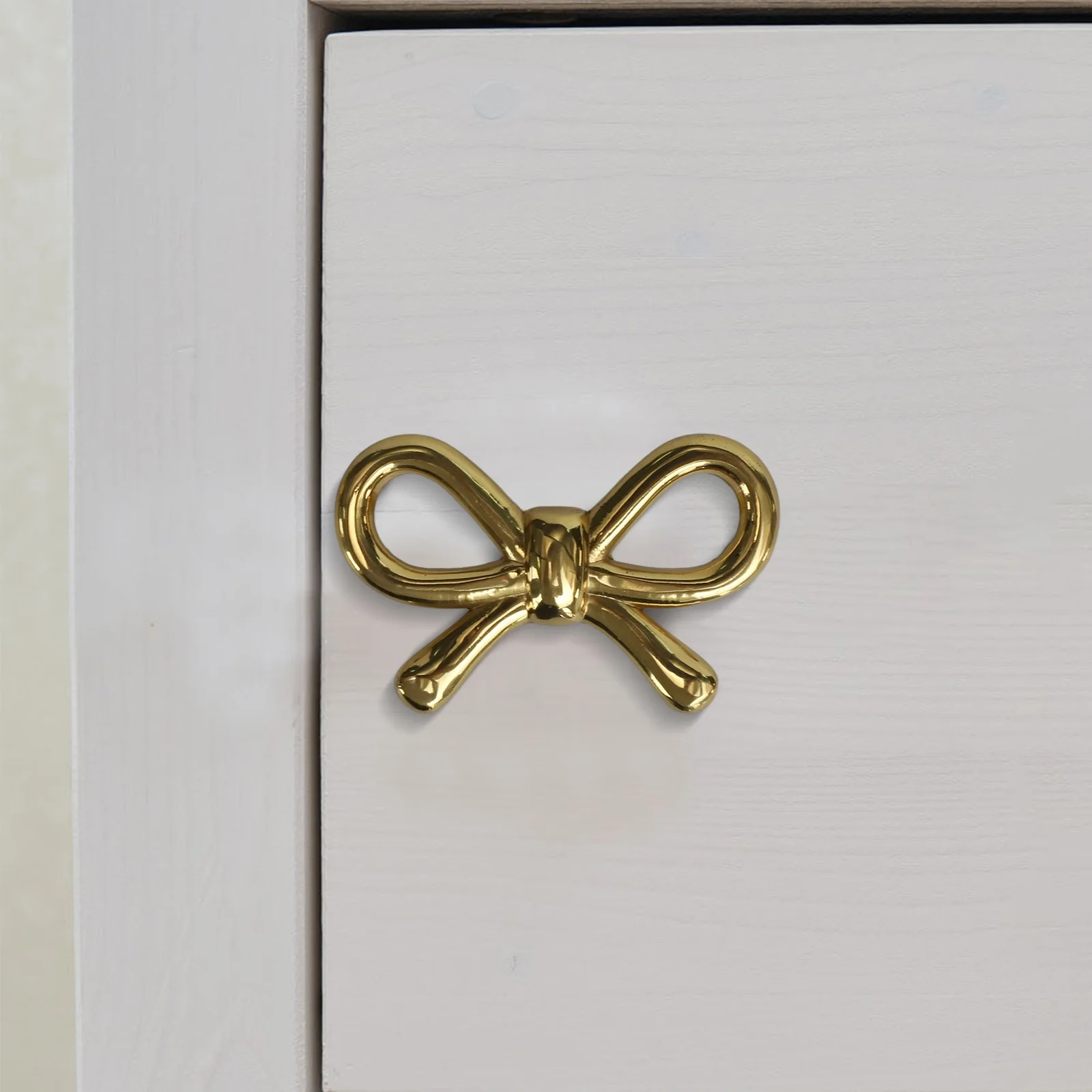 

Мебельные ручки-бантики для декора дома, фурнитура для прикроватных тумбочек, латунь, 50*32*24 мм, простая установка