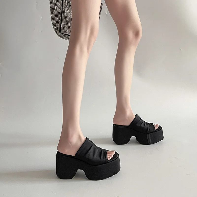 2026 new Leopard Print Designed Wedge Sandals for Women Summer  Outdoor Beach Thick Soled Fashion Sexy High-heeled Cool Slippers image 4