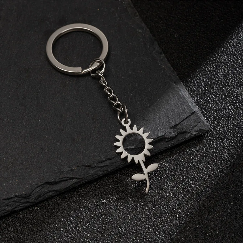 Trendy Sunflower Keychains Daisy Cherry Blossom Pendant Car Key Rings for Women Girls Engagement Gift Handmade DIY Jewelry