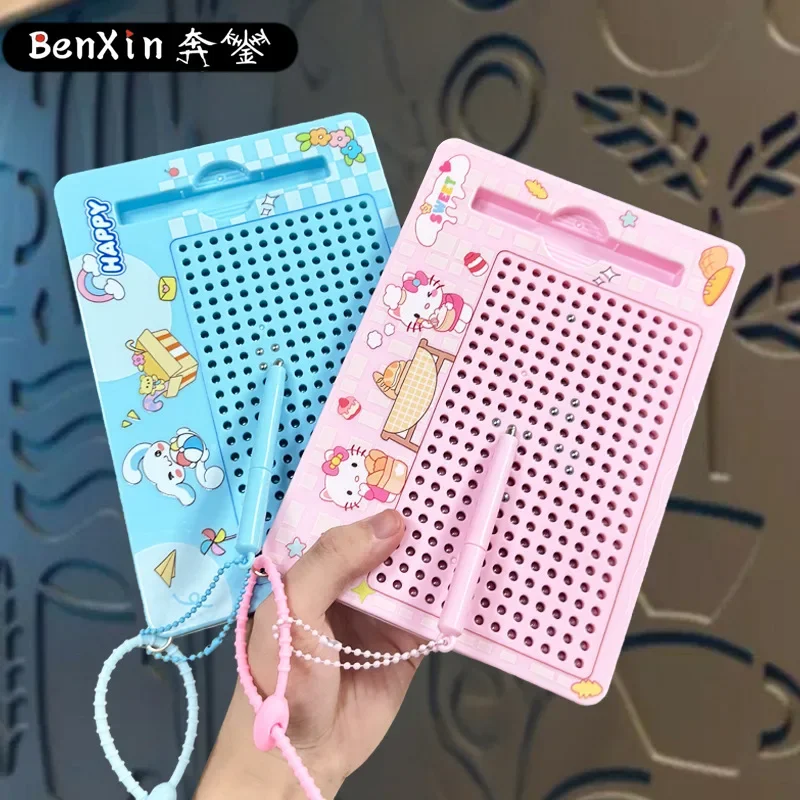 2025 Miniso الإبداعية الكرتون سانريو كبير المغناطيسي الصلب الكرة لوحة الرسم المفاتيح قلادة لتخفيف التوتر للطلاب