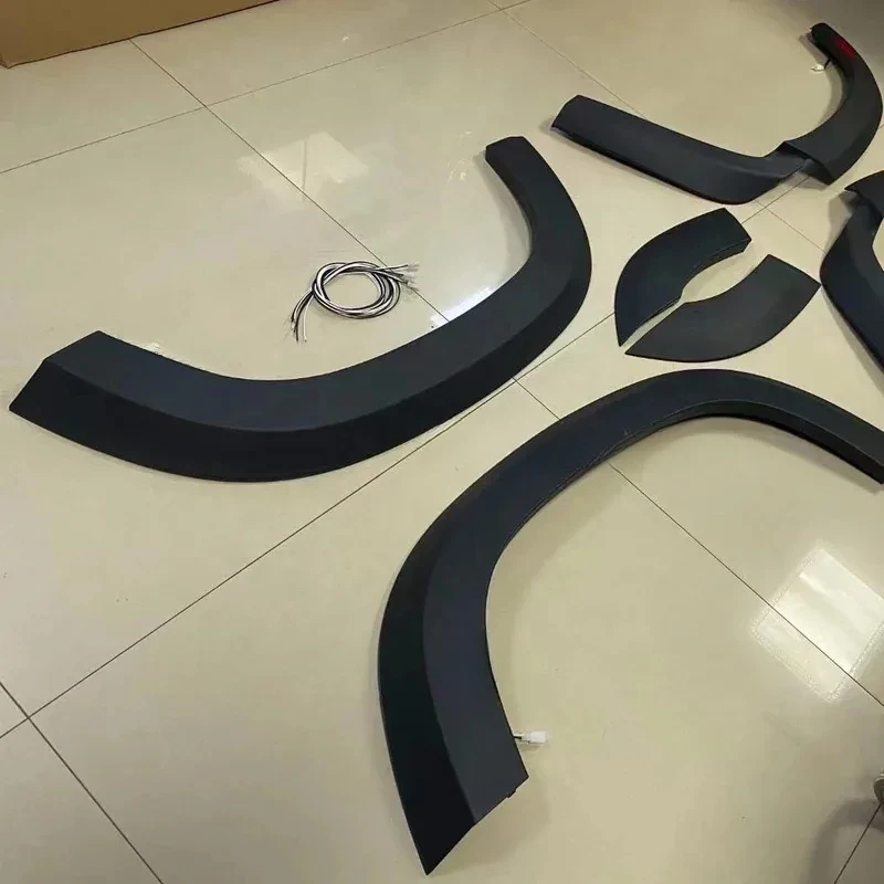 

upgrade gloss black widen the wheel arch for 2020+ Defender 110 wheel eyebrow