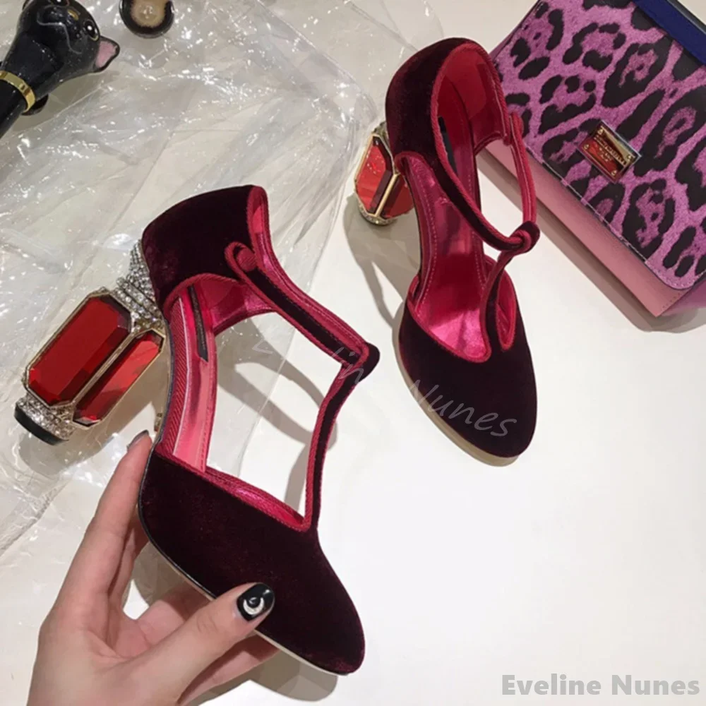 

Luxury Emerald Agate Chunky Heel Wedding Shoes Women T-strap Green Velvet Round Toe Rhinestone Pumps 2024 Summer Fashion Sandals