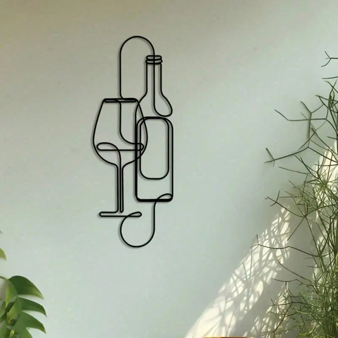 ModBar Weinregal aus Eisen zur Wandmontage, moderner schwarzer Metallhalter für Wohnzimmer, Esszimmer, minimalistisches Wohndekor, Kunstgeschenk